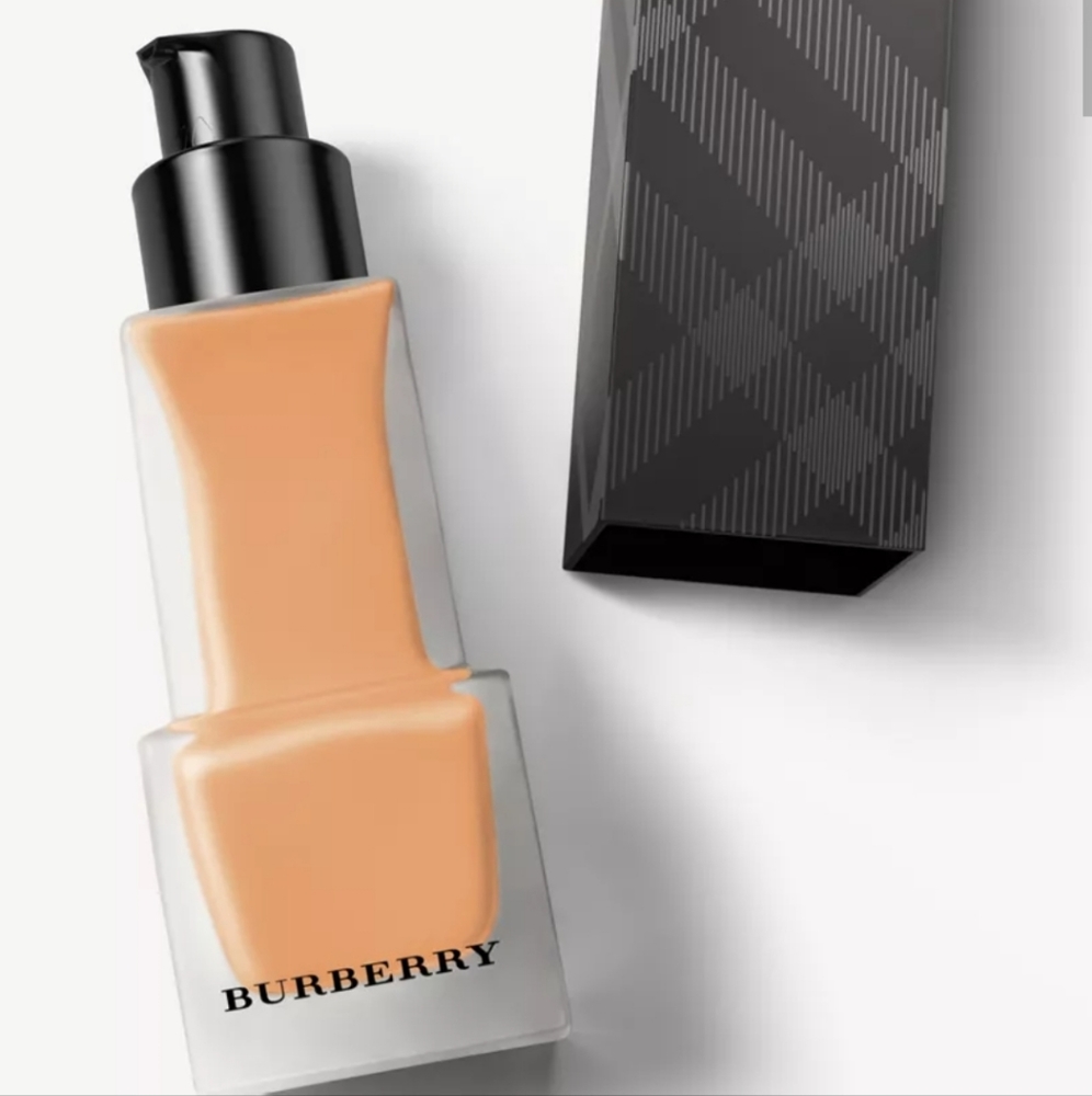 New Burberry Matte Foundation #60